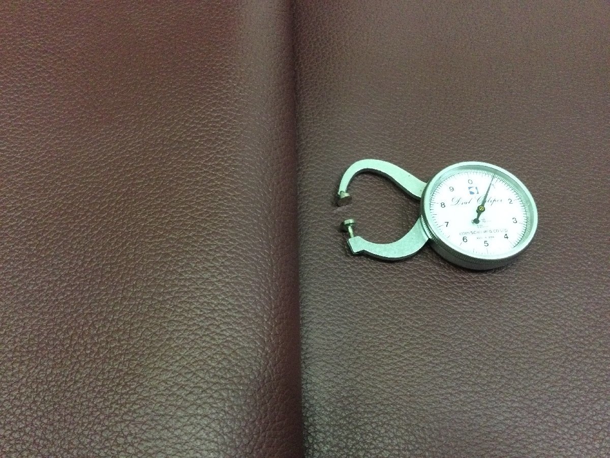 E62革 皮/牛 シュリンク ワインレッド 120ds 約0.9mm~1.2mm/格安拍卖