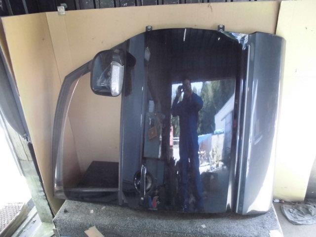 デリカD5 DBA-CV5W 右FドアASSY M 4WD 8人 4B12 CVT X24A75 M2H3拍卖