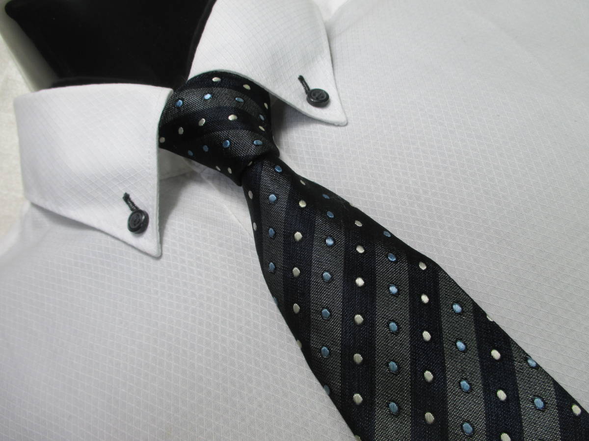 ◇ネクタイ◇東京・銀座 田屋 TAYA ◇ストライプ柄・グレー色系◇第27弾ブランドがいっぱい◇27-114◇拍卖