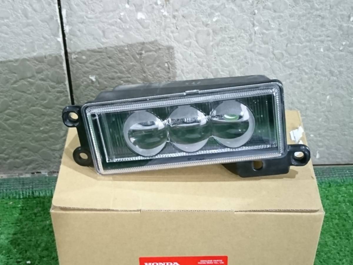JF3 NBOXカスタム 左フォグランプ コイト 114-62252(73451)拍卖