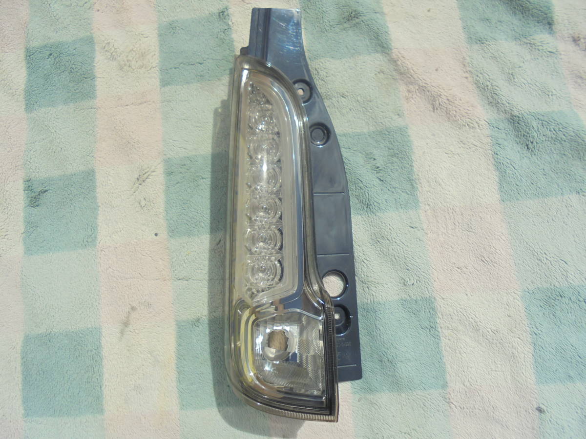 スペーシア カスタム MK32S.MK42S 純正 左テールライト LED KOITO 220-59295 ☆送料格安 ☆要確認 4663拍卖