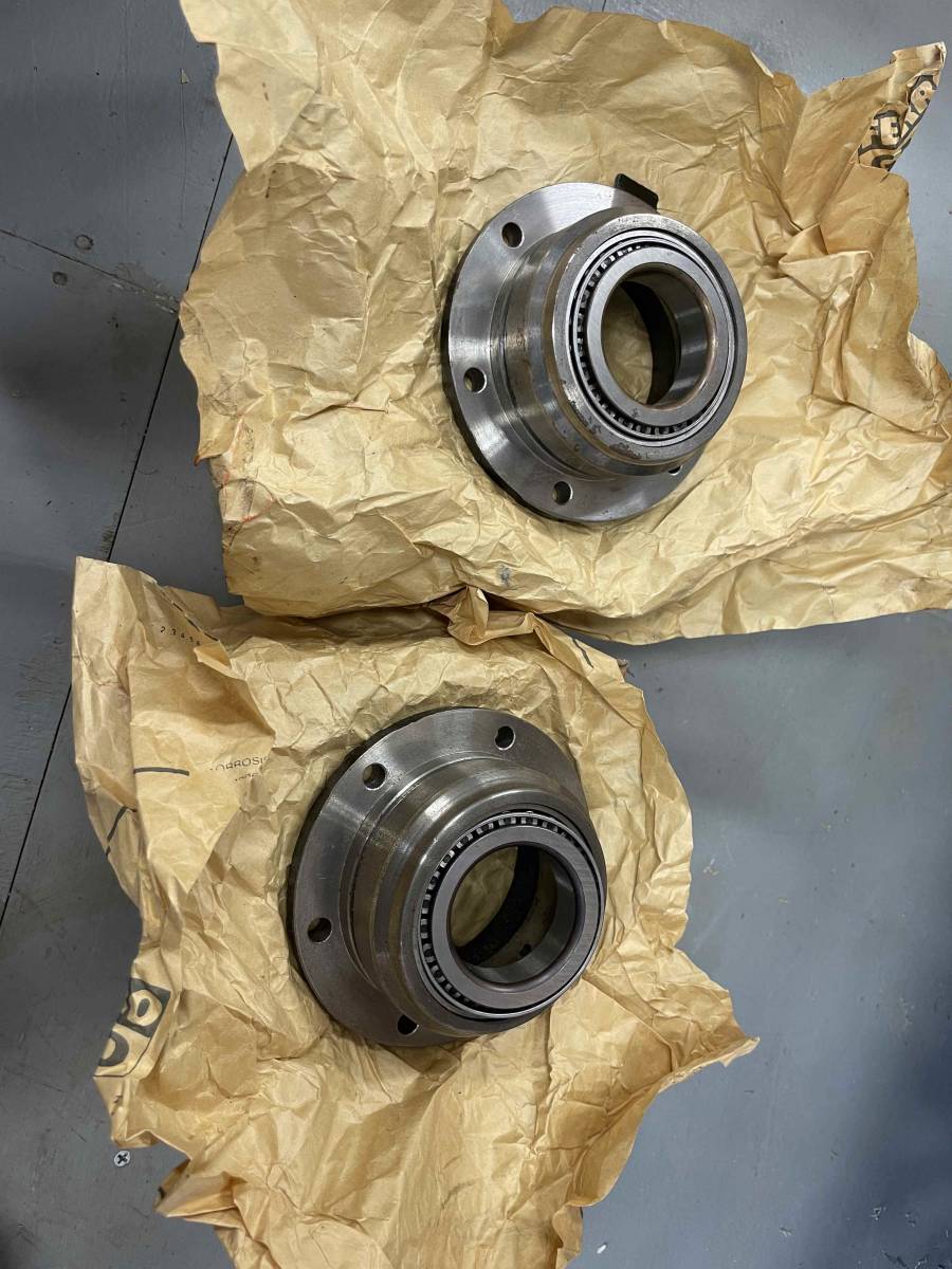 BMW☆E23E28E30E32E34E36E38Z3Z1用デフサイドフランジカバー左右セット 純正33111208047☆未使用拍卖