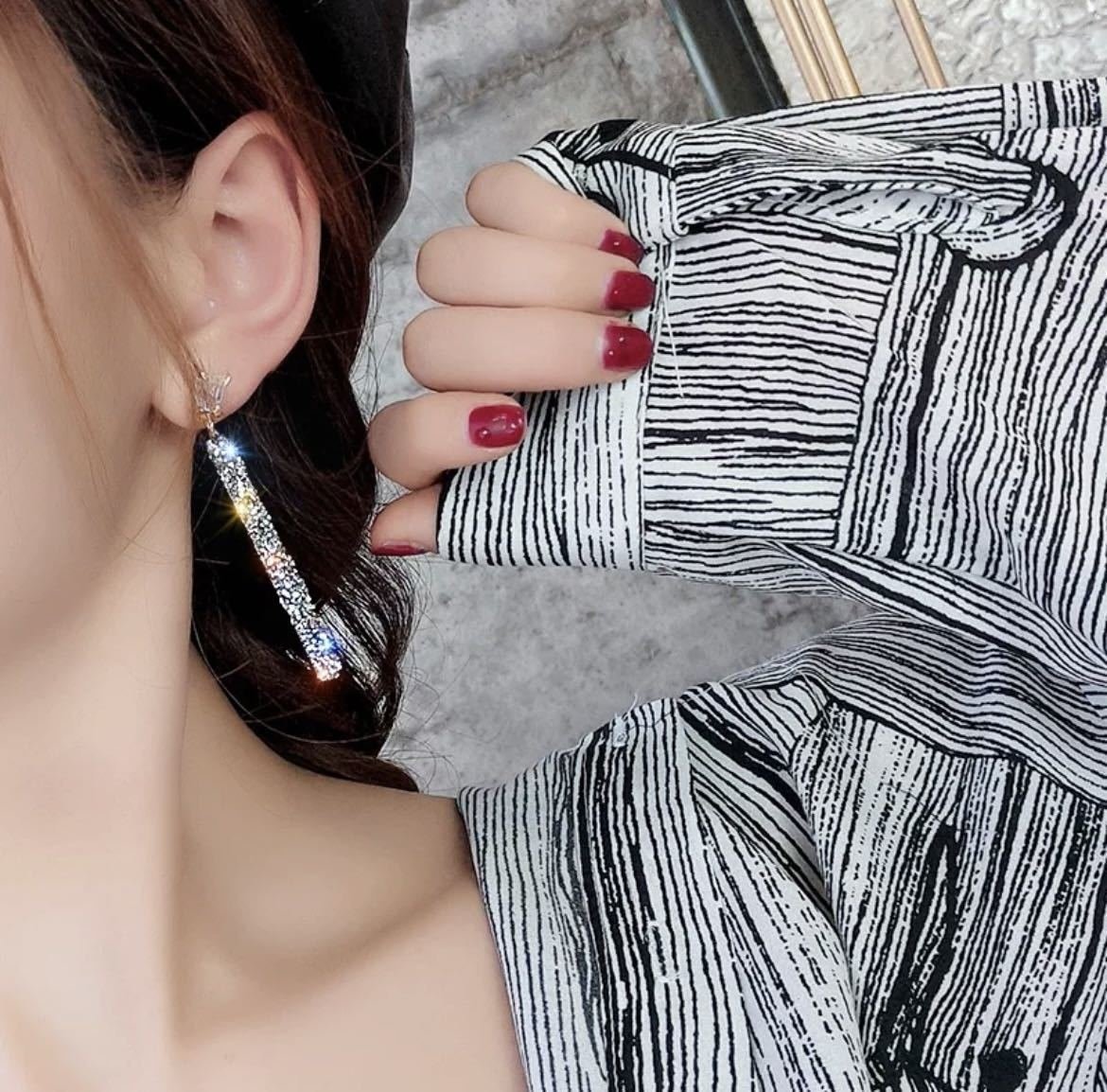 ZKY104◆全3色 要1色選択 ロングドロップイヤリング ピアス 雫 しずく イヤリング ジュエリー アクセサリー シンプル エレガント 洗練拍卖