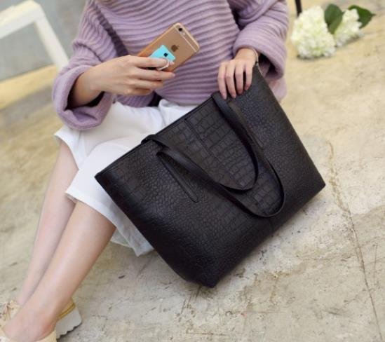 LHK1459★トートバッグ レディース 本革 ハンドバッグ レザー 人気 a4 シンプル バッグ ブラック/レッド/グレー拍卖