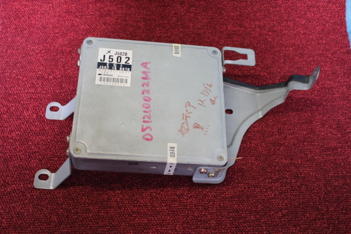 M-074 マツダ センティア エンジンコンピューターJ502-18-881B拍卖