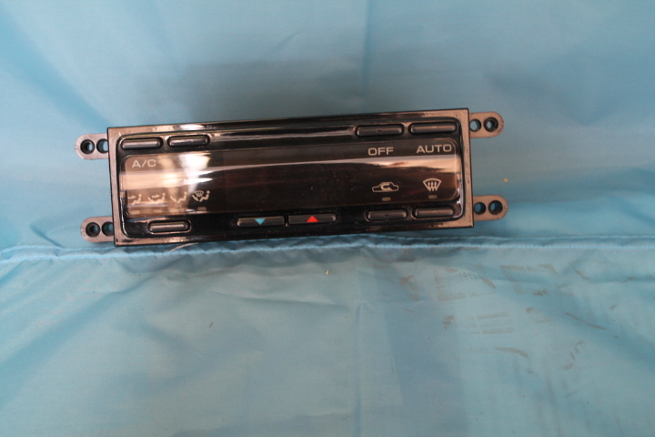 M-083 希少・①日産 シルビア E-KPS13 エアコンパネル スイッチパネル WKO 27510-52F00拍卖
