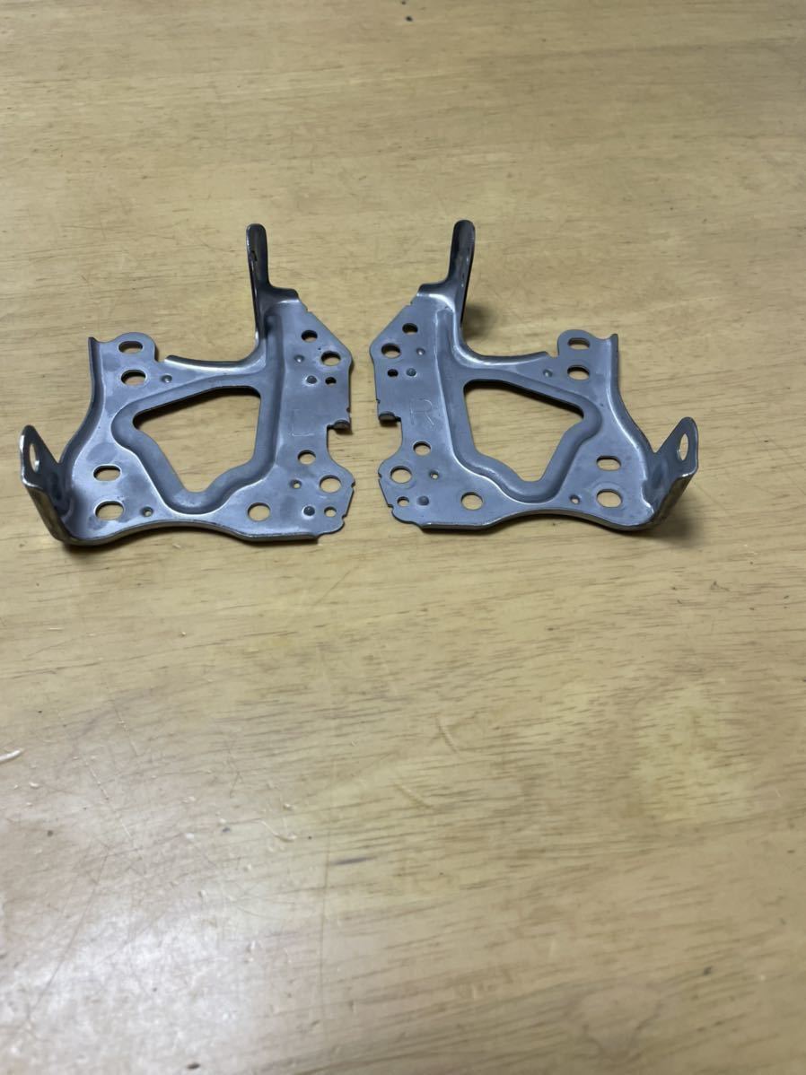 トヨタ ハイエース 純正 オーディオ ブラケット ジャンク拍卖