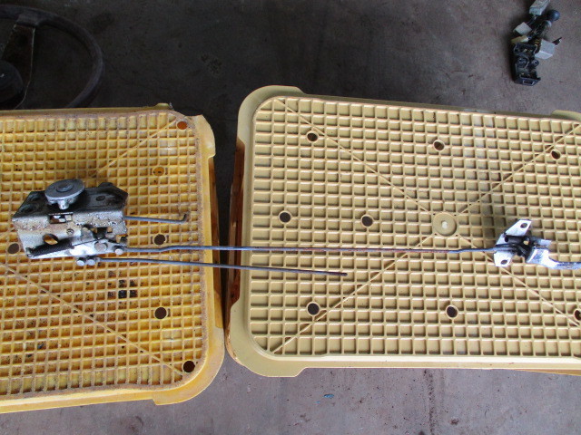 ★☆PB110 サニー エクセレント クーペ 左側ドアロックアクチュエーター ☆★拍卖