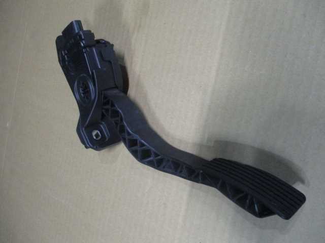 【26326】◇ デイズルークス B21A アクセルペダル 1600A092拍卖