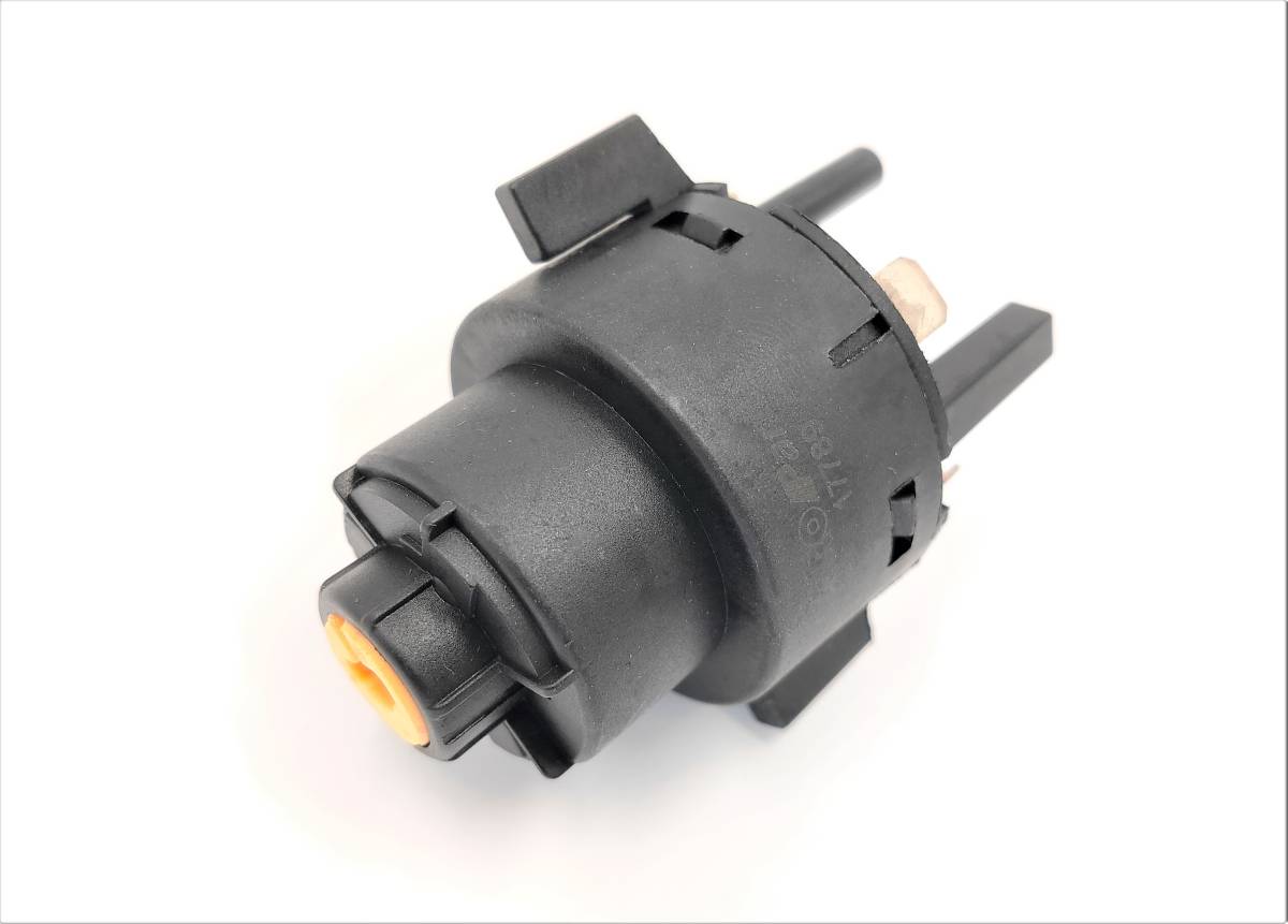 (送料込) VW アウディ 100 200 5000 80 A4 A6 A8 S6 V8・ポルシェ 911 ボクスター イグニッションスイッチ【URO製・新品】4A0905849B拍卖