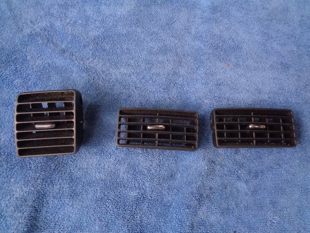 ダイハツ ムーヴカスタム ターボ L152S 純正 ルーバー 吹き出し口 セット拍卖