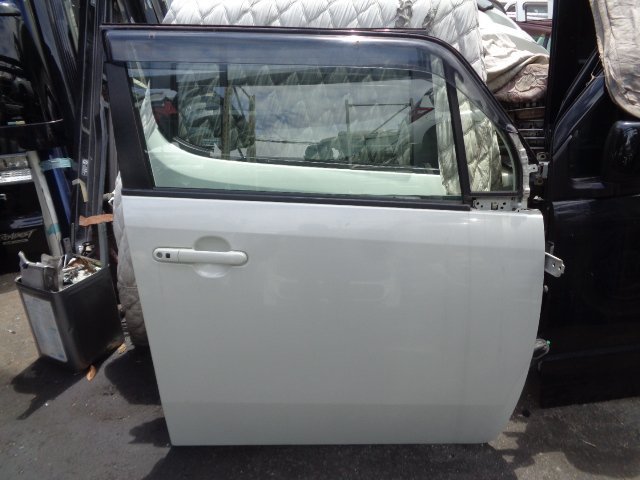 MRワゴン ターボ MF33S 純正 フロントドア 右 Assy 送料はシステム上 無料 と表示されますが西濃着払い発送です。拍卖