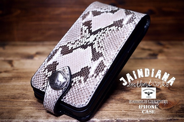 iPhone13ケース 手縫い パイソン (iPhone13pro・mini仕様での製作も可)拍卖
