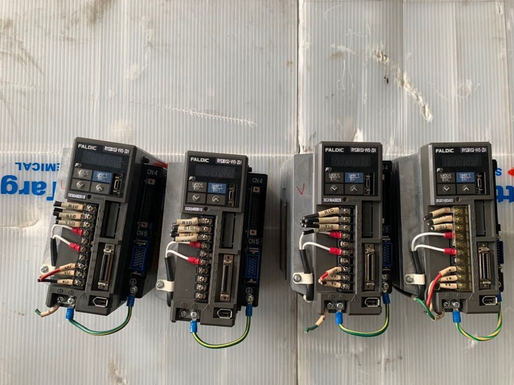 ff2439 富士電機 fuji FALDIC RYS301S3-VSS-ZD1 サーボドライバー 4個セット拍卖