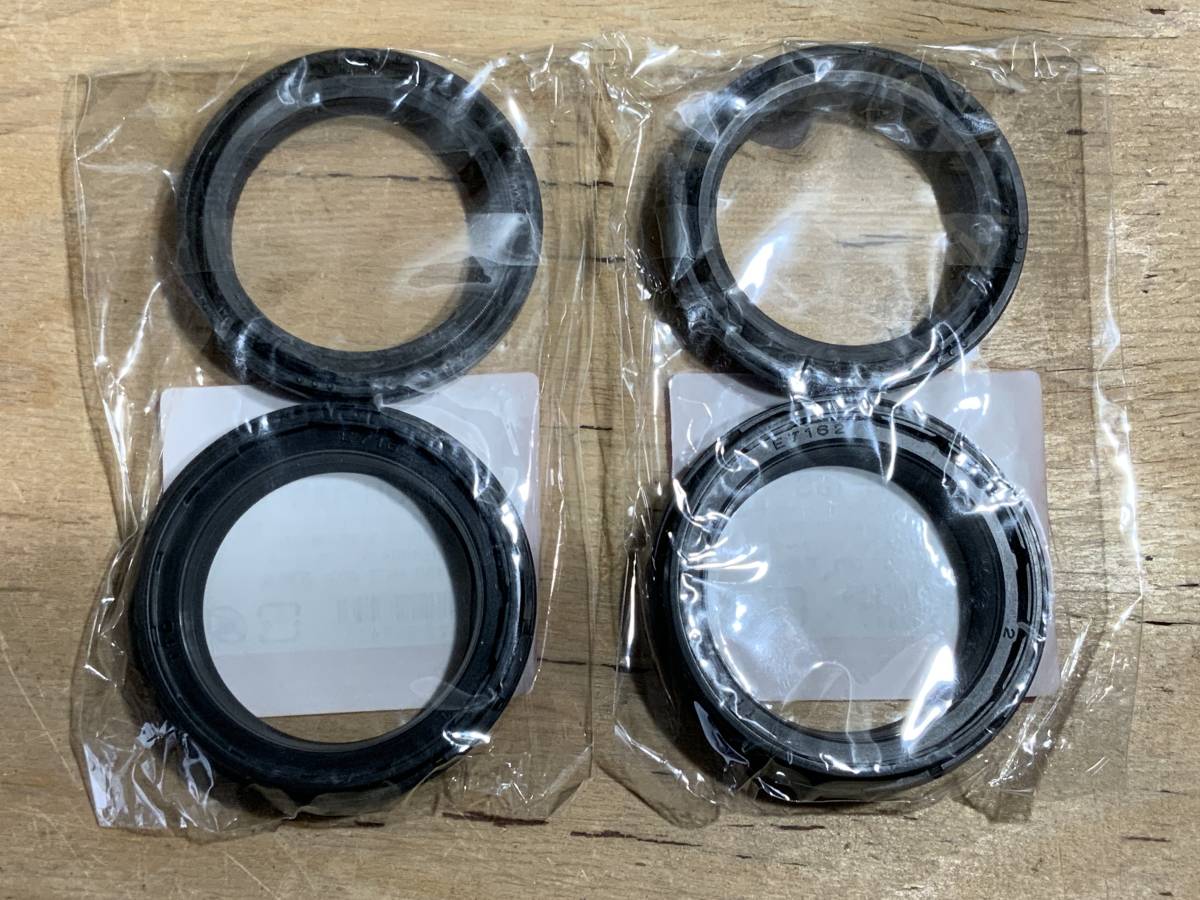 送料185円 NTB FOH-18S シャドウ/NC44/NC45/RC50/RC53/RC56 ダストシール オイルシール フォーク シール フォークオイル拍卖