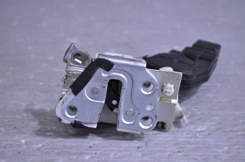 ムーヴ カスタム 前期(L175S) 純正 破損無 取付OK 動作保証 リアゲートロック バックドア / 69301-B2020 K062700拍卖