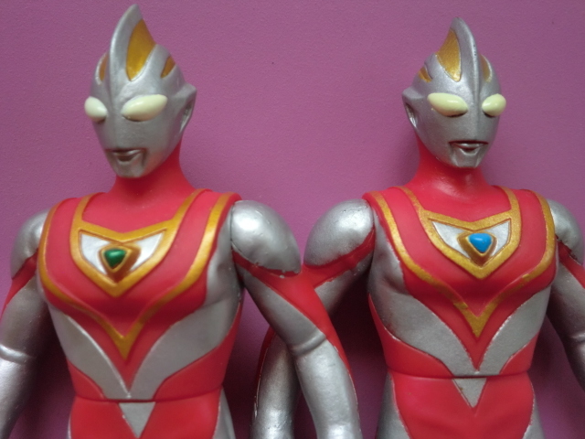 【カラータイマー色違い】ウルトラマンガイア2種セット 食玩ソフビ/プレイヒーロー/約11cm/商品説明欄全部必読!入札条件&取引条件厳守!拍卖