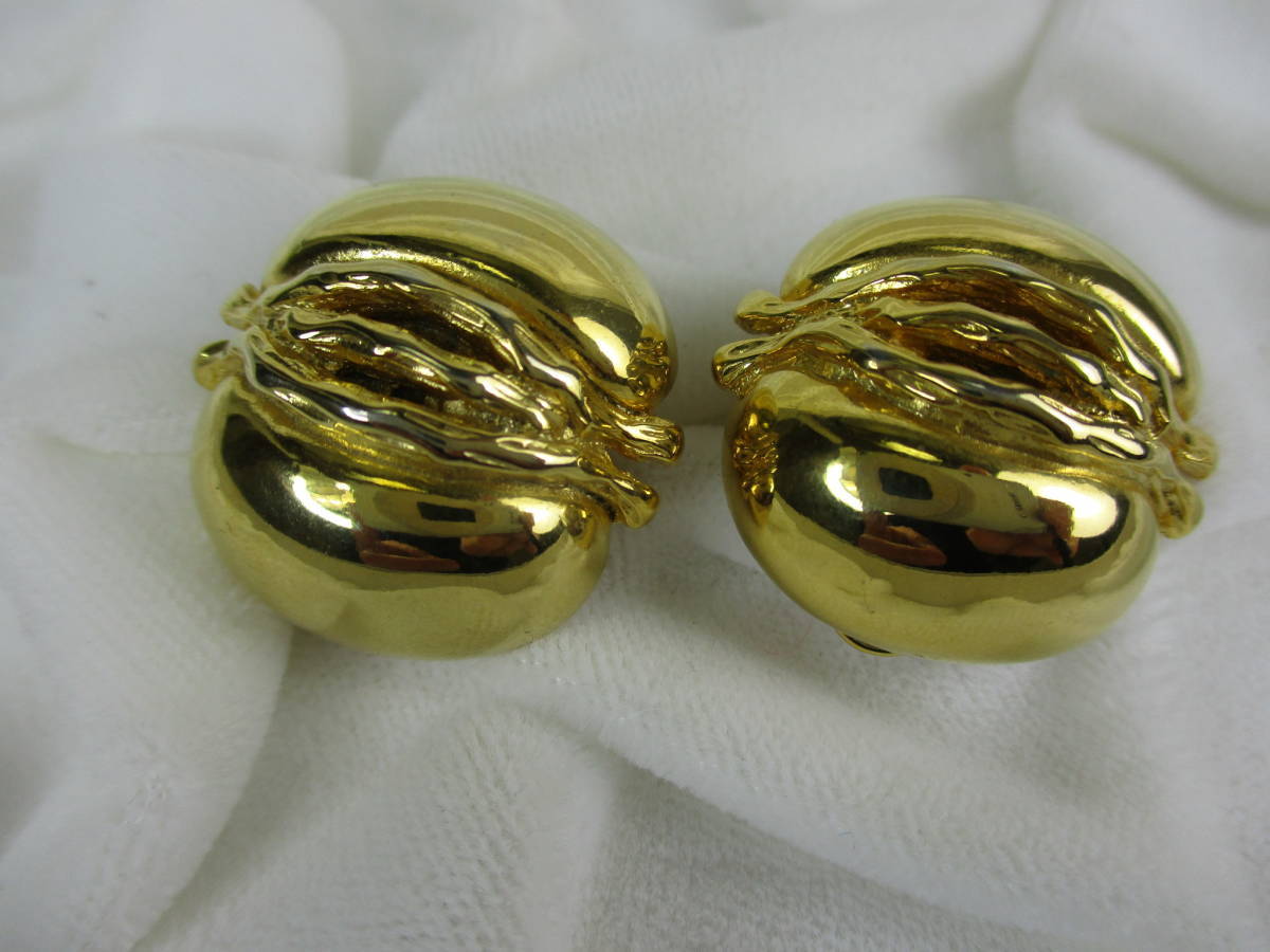 P-43 美品 イヤリング ゴールド色 AUSTRIA 刻印 拍卖