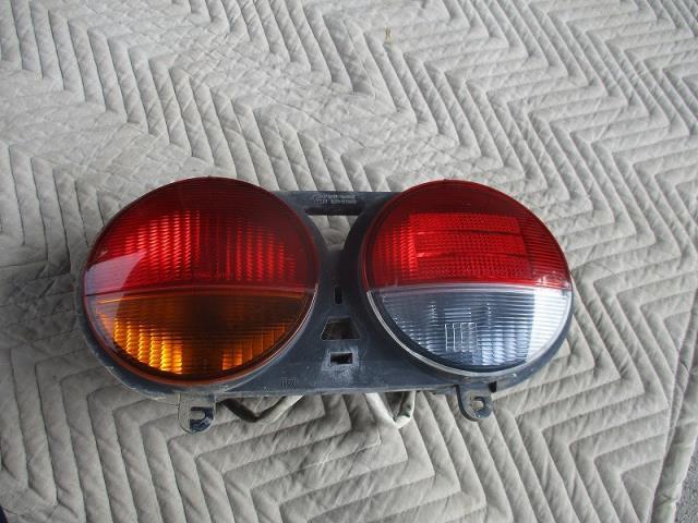 ミニキャブ GD-U61V 純正 左テールランプ/テールレンズ コイト 220-87360拍卖