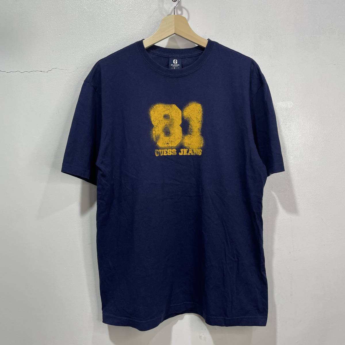 ☆送料無料☆GUESS JEANS☆ナンバリングTシャツ☆ゲスジーンズ☆ステンシル☆ネイビー☆L☆USA製☆H22拍卖