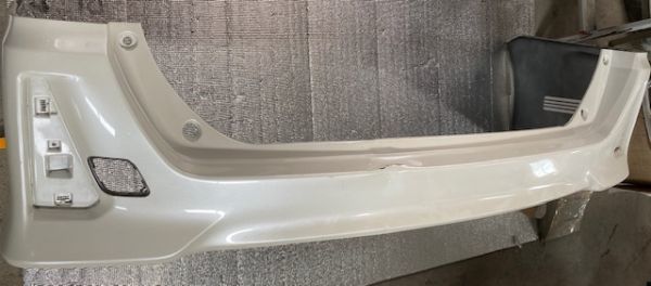 トヨタ TOYOTA ノア NOAH ヴォクシー VOXY エスクァイア 80 純正 リア R リヤ バンパー 52159-28630 No.3209拍卖
