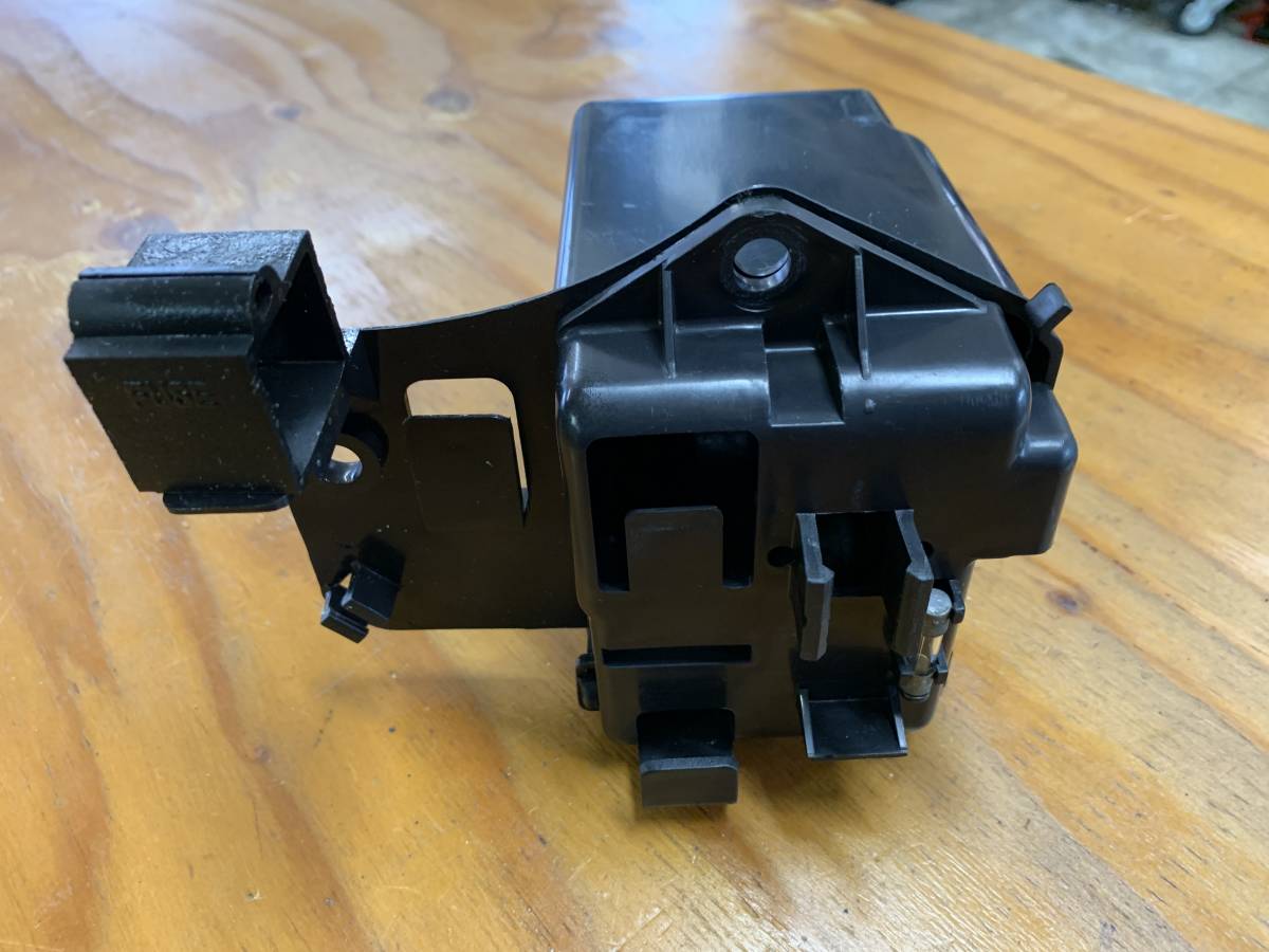 ホンダ プレスカブ AA01 C50BN7 純正部品 バッテリーケース 検索:ノーマル 新聞カブC50 キャブ車拍卖