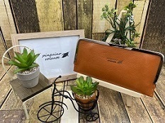 【姫路レザー】がま口財布仕様 オレンジ 小物入れ がま口 仕切り付き 革 本革 カスタマイズOK商品拍卖