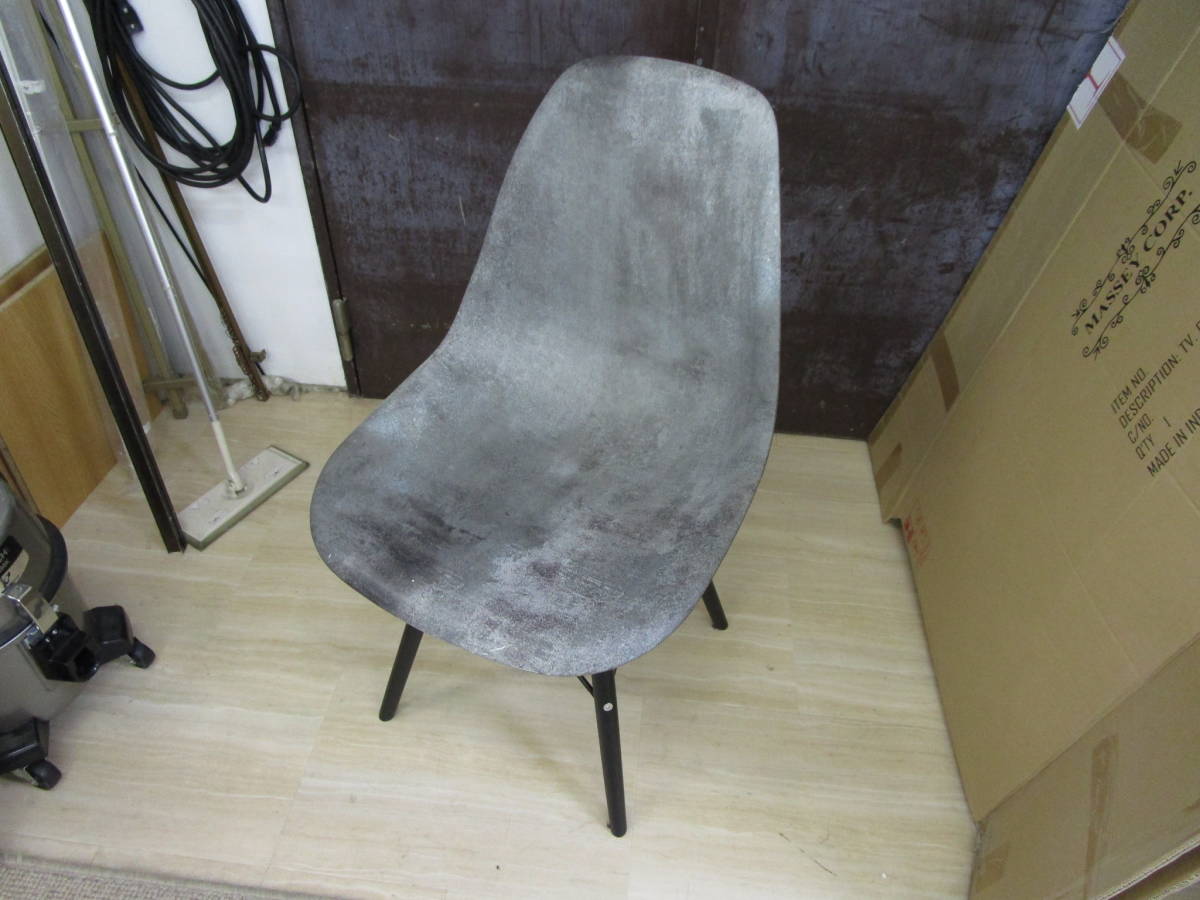 シンプルカジュアルスタイル・グレーカラーダイニングチェアー フェイクストーンデザインチェアー デザインチェアー拍卖