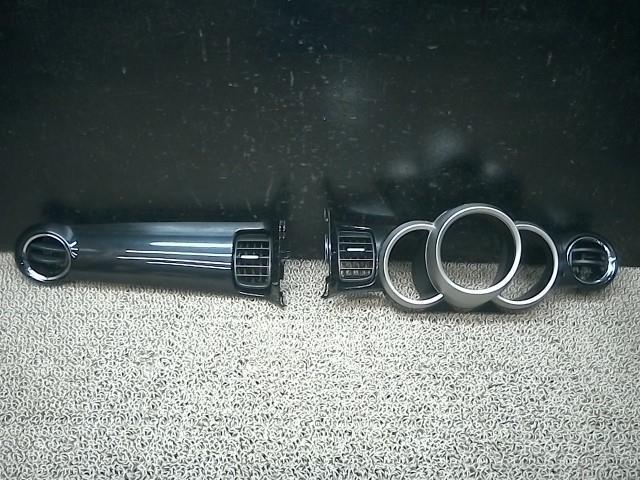 ☆H25年 N-BOX エヌボックス カスタムG ターボ JF1 インストルメントパネル ピアノブラック/シルバー 77220-TY0-N5-20拍卖