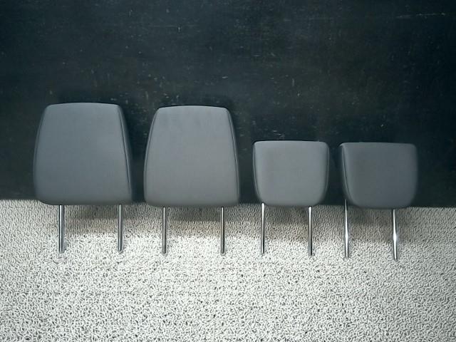 ☆ ソリオ MA36S ヘッドレスト 1台分 布 トリムC02 拍卖