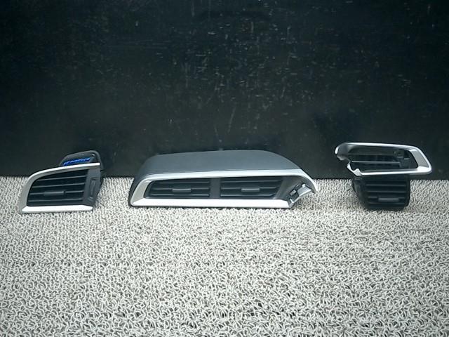 ☆ フィット GP5 エアコン吹き出し口 センター&左右セット 77611-T5A-003ZA,77213-T5A-003ZA,77630-T5A-003ZA ハイブリッド Fパッケージ拍卖