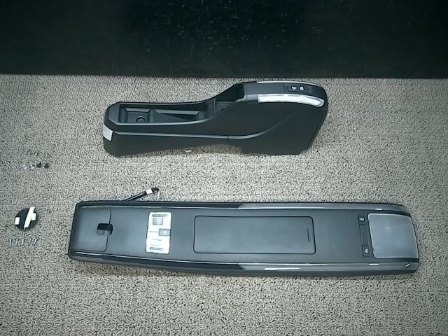 ☆H22年 タントエグゼ カスタムG L455S コンソールボックス 上下セット ブルーイルミ付 トリムFD10 81240-B2100,58910-B2250拍卖