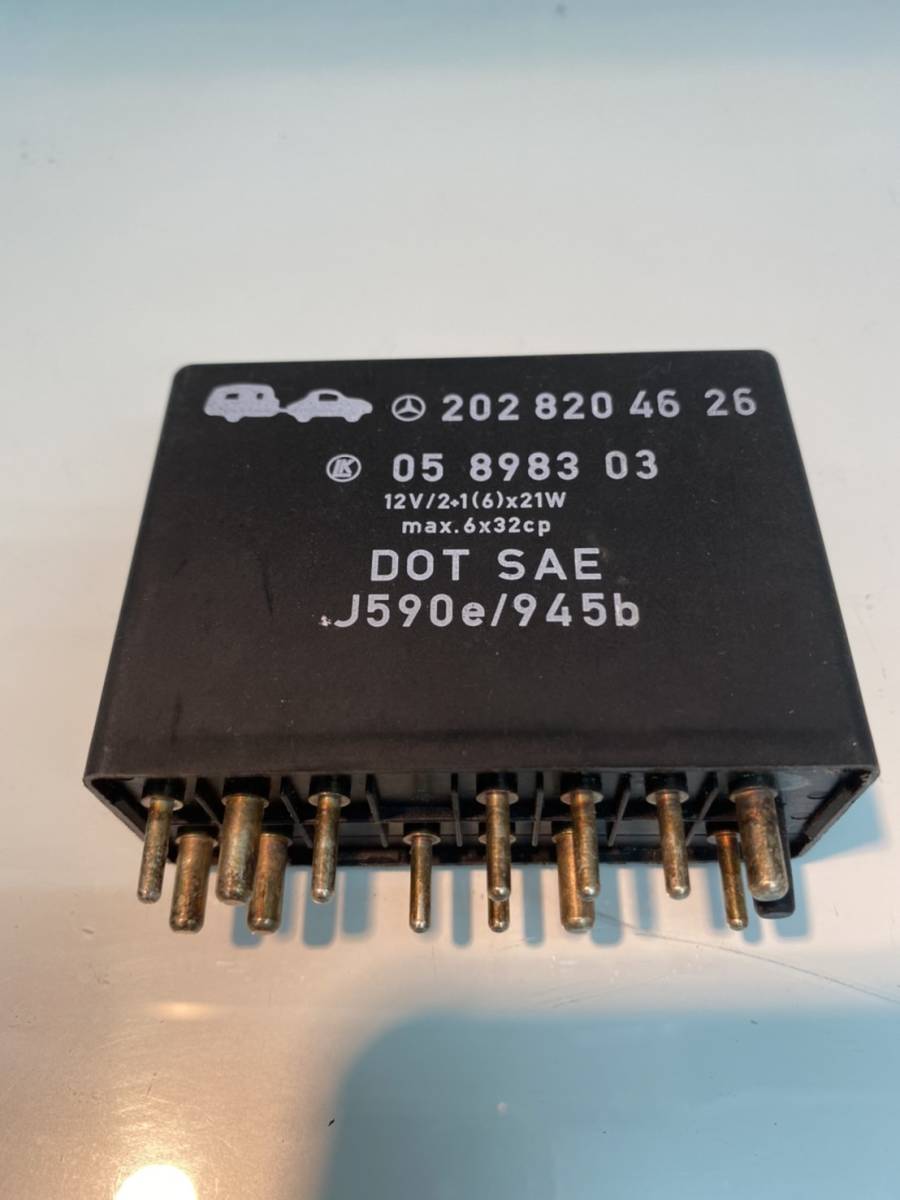 ★ M.ベンツ / W126 W124 W201 ★ ウィンカー ハザード ワイパーリレー / 201 820 46 26 / 05 8983 03 / J590e/945b拍卖