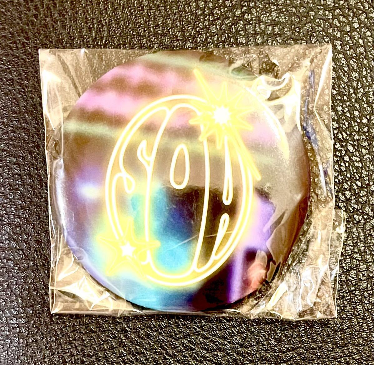 即決! GReeeeN LIVE TOUR 2022 “GReeeeNと不思議な大脱走” ☆ 会場限定 緑袋 (ガチャ) SOH 缶バッジ 未開封新品拍卖