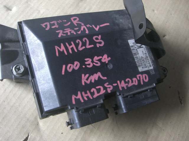 スズキ ワゴンR エンジンコンピューター MH22 33920-65KP0 (BL7872)拍卖