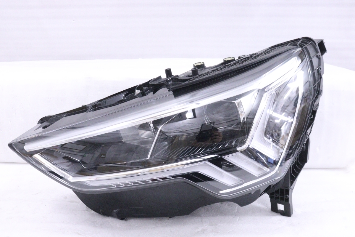 28-1440★美品★LED F3 アウディQ3★左ヘッドライト 83A.941.033.A ブラック 純正★アウディ AUDI (DM)拍卖