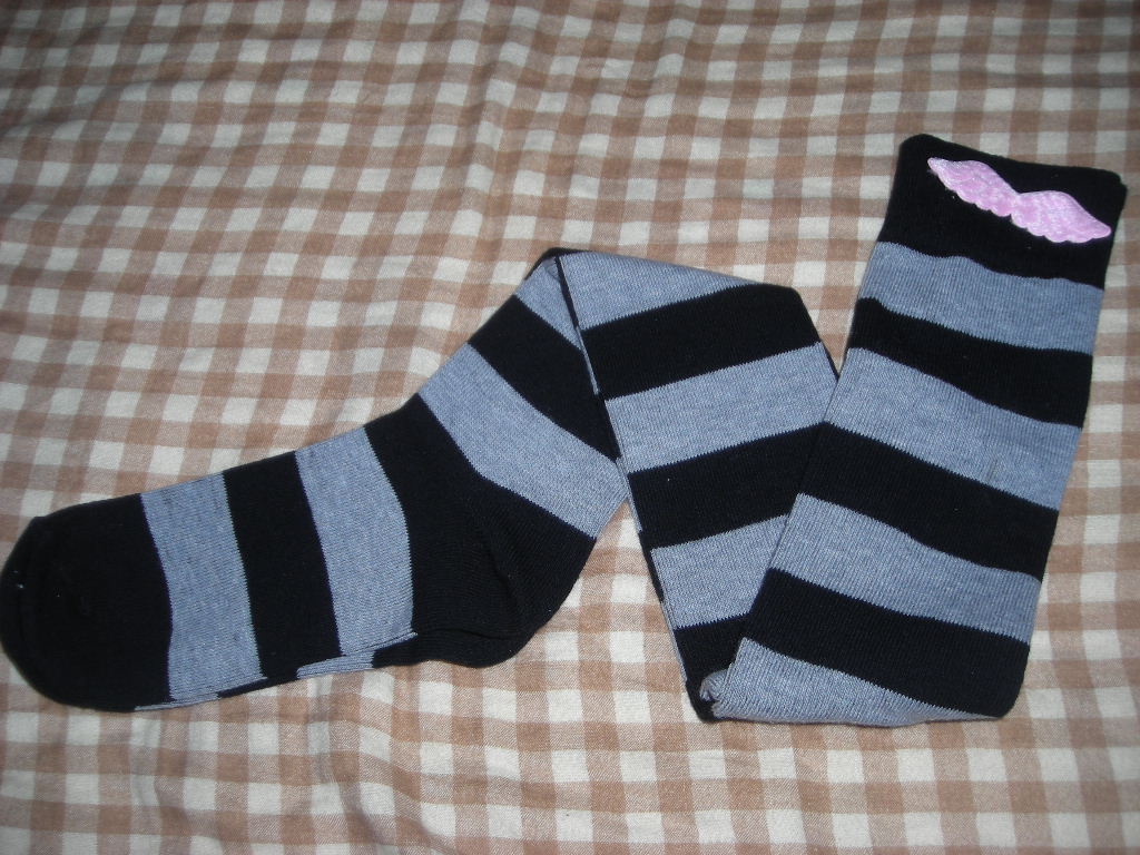 新品 ボーダー柄 天使の羽付 オーバーニー コスプレ衣装にも 厚手拍卖