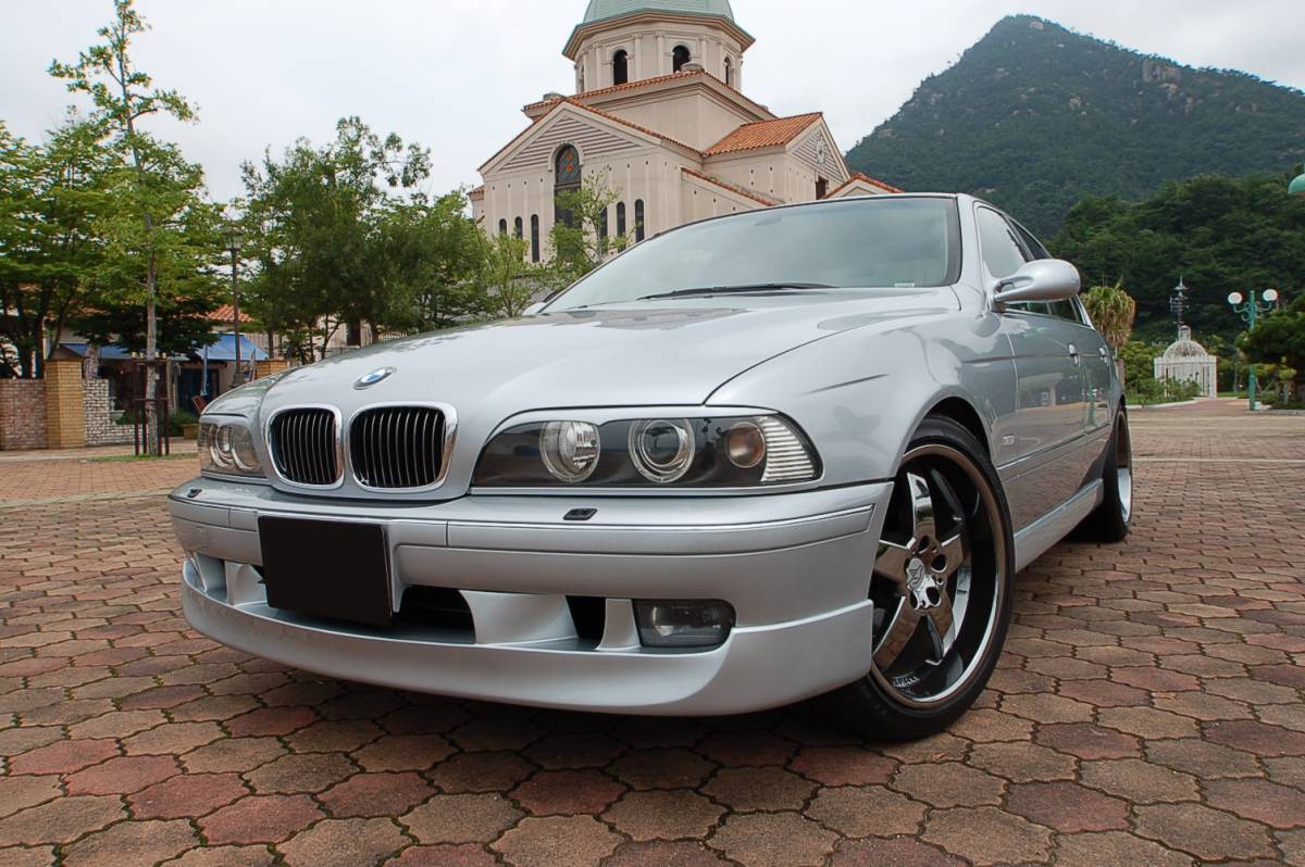 HighWorks E39 5シリーズ アイライン  前期/後期 日本製エアロ     セダン ツーリング Mスポーツ  Eyelids ランプトリム拍卖