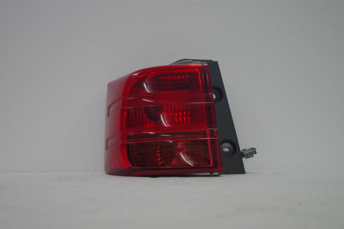 ホンダ モビリオスパイク GK1 テールランプ 左拍卖