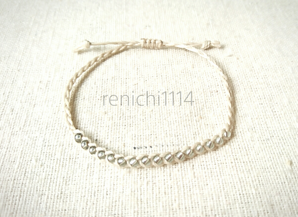 ブレスレット☆ベージュ&シルバービーズビーズ☆シンプル拍卖
