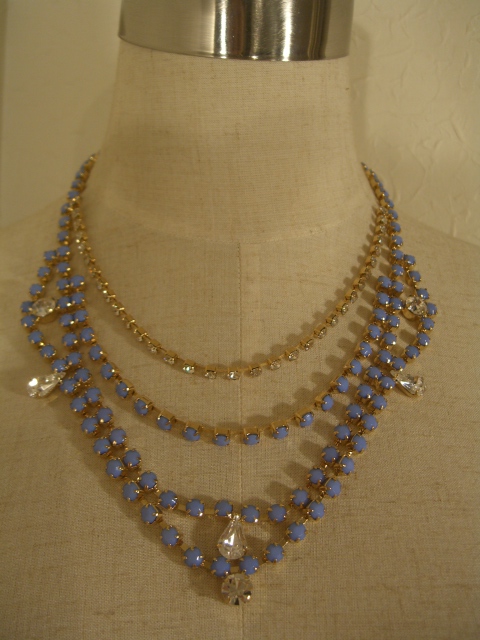即決☆新品☆定価2700円☆4連 ブルー系 ラインストーンドレスネックレス チョーカー ♪ 水色 青拍卖
