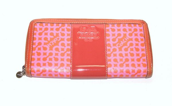 COACH(コーチ) ラウンドZIP長財布 816567BL508P1拍卖