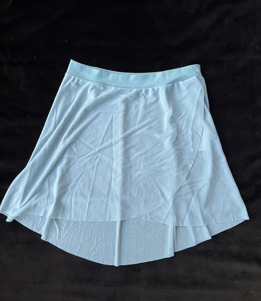 新品 チャコット★シンプル綺麗なBasicシリーズのスカート M ペールライトブルー バレエChacott拍卖