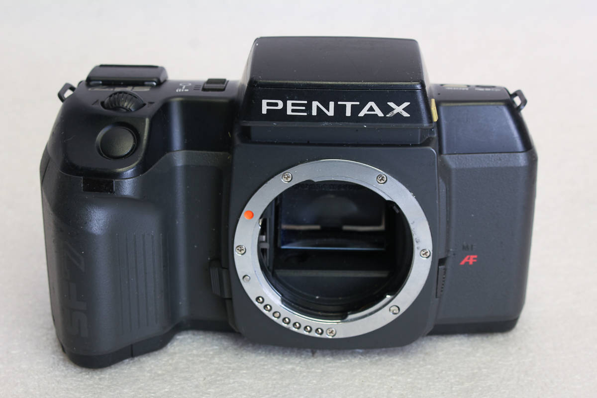送料無料。現状品。中古。ペンタックス SF7 ボディ フィルムカメラ 作動確認済み。フラッシュOK。管B17拍卖