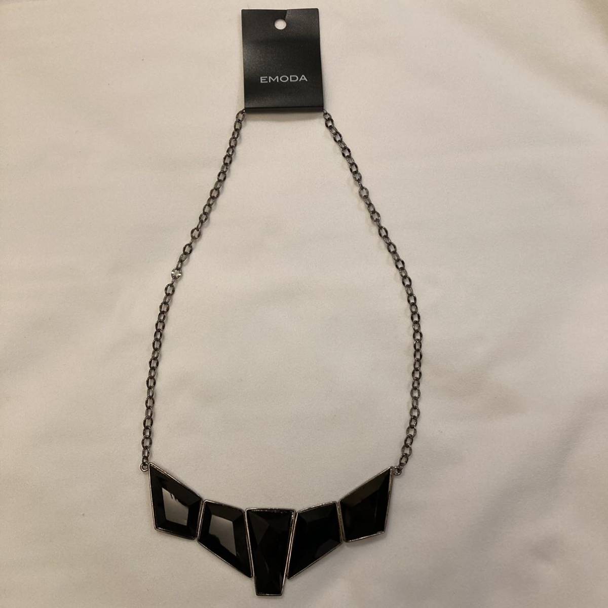 即決!EMODA ネックレス 黒 タグ付き エモダ拍卖