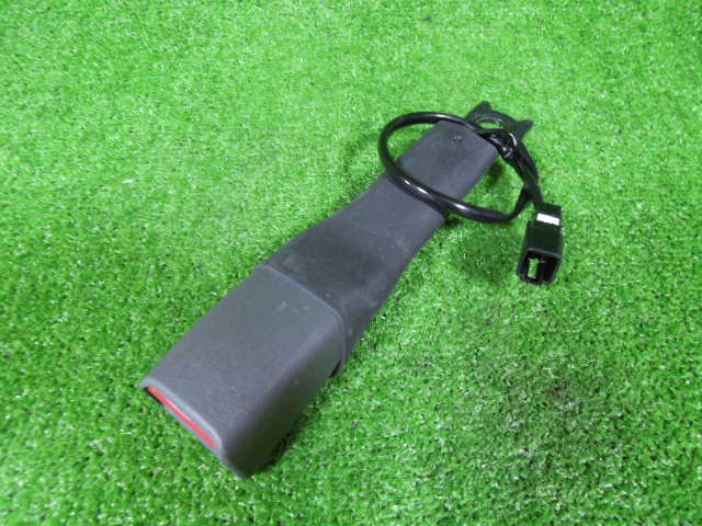 ダイハツ ムーヴ L185S 運転席用 シートベルト バックル キャッチ 受け 中古 B500 E063002 | 220763拍卖