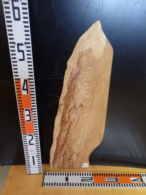 e2070643 日光杉●約56cm×9mm☆無垢板1枚板 木材 板 DIY 板材 天板 棚板 テーブル 看板 花台など種類豊富!拍卖