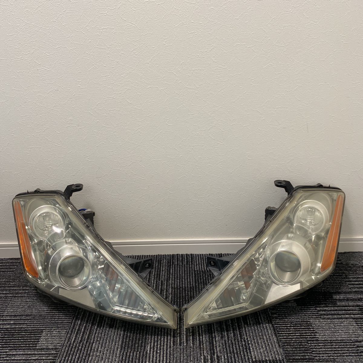 中古 日産 Z50 ムラーノ 純正 HID キセノン ヘッドライト 左右セット KOITO100-63779 バーナー バラスト付き拍卖