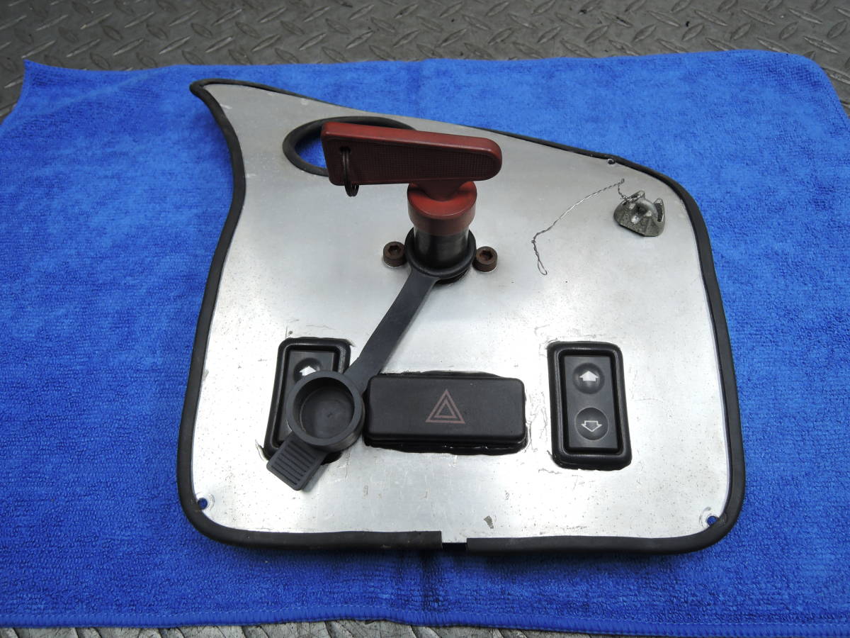 【詳細不明】 BMW クーペ E36 318is 320i 【自作パネル?】 バッテリー キルスイッチ ハザード インパネル 軽量 コントロールパネル BM-01拍卖