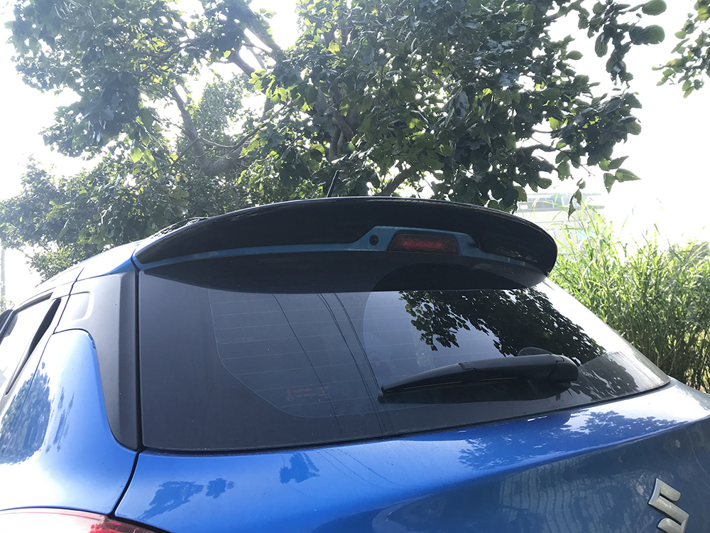 スズキ スイフト 4代目 ZC13S/ZC43S/ZC53S/ZD53S/ZC83S/ZD83S型 艶有黒 リアルーフ エンド スポイラー ウィング 2017-2023 ABS 拍卖